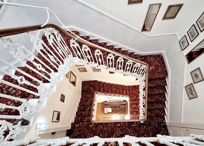 The Guards Hotel